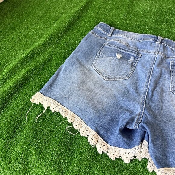 Faded Glory Lace Trim High Rise Distressed Denim Jeans Shorts Plus Size 24W - Picture 12 of 14